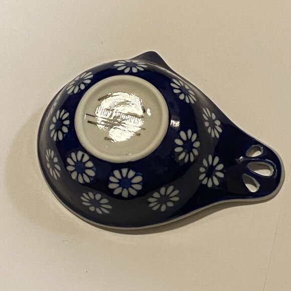 EUC Pier1 Imports Hand Painted Porcelain Measuring Cups (SET OF 4) - Picture 4 of 8